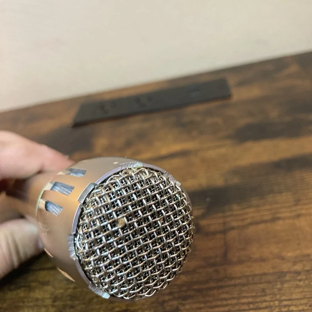 NAXA NX-982 DJ Karaoke Mic Unit Only‎ Powers On Microphone